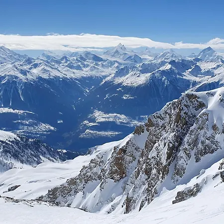 Crans Mountain View קראנס-מונטנה